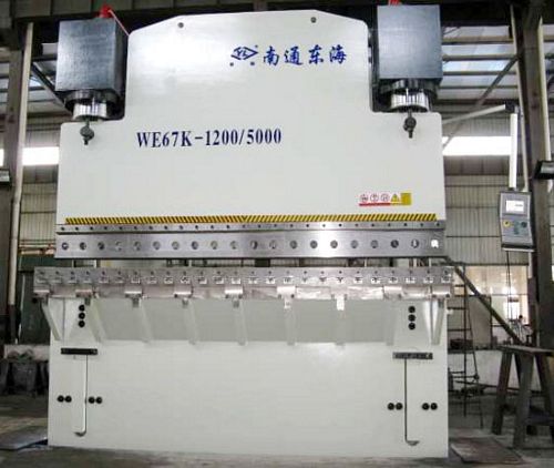 China WE67K-900T/5000 CNC Press Brake