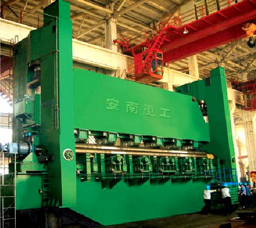 China TXW11-30x12500 Three Roller Symmetrical Plate Bending Machine