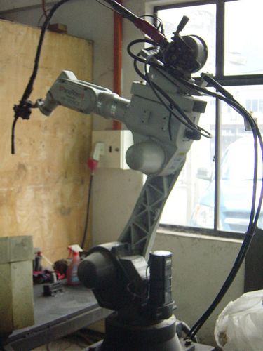 Panasonic VR006CII PanaRobo Robot Welding Machine