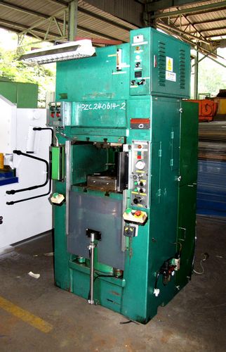 Kau Kee Hydraulic Press, Model YH350