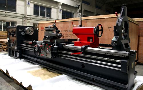 China CW62110B/8000 Gap Bed Lathe (New Design)